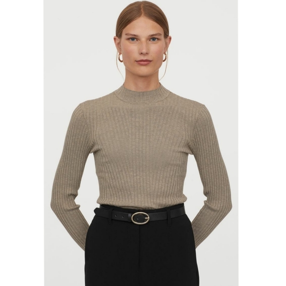 H&M Ribbed Mock Neck Sweater - Picture 2 of 5